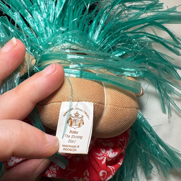Hawaiian Collectibles Passport HuluGirl 1999 Hoku LimitedEdition Embroidered NEW - Picture 12 of 12